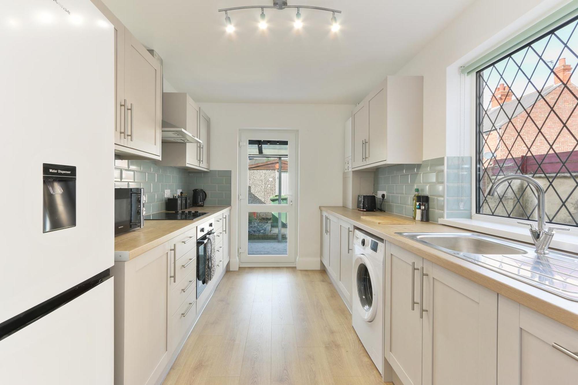 Modern Home Near Alexandra Dock Great Coates Екстер'єр фото